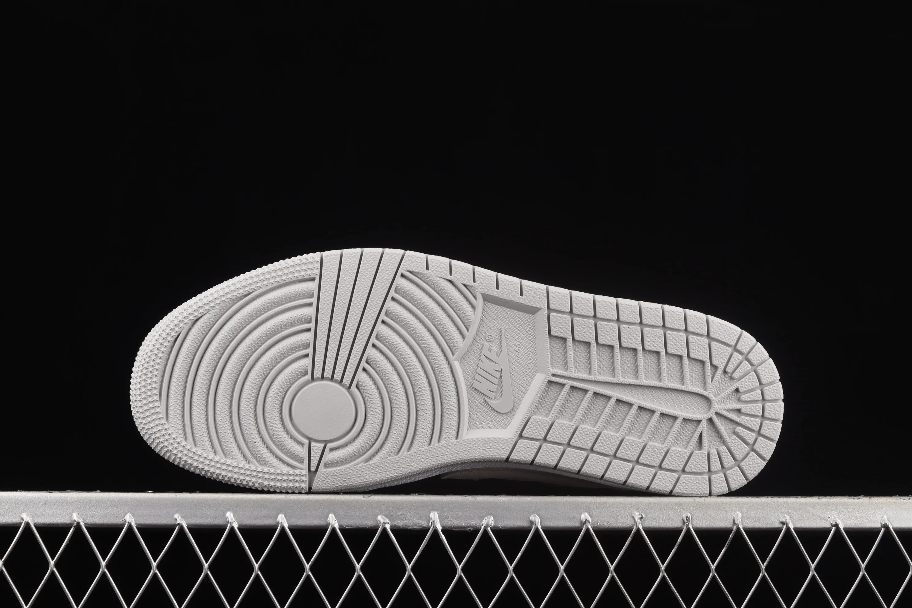 All categories Air Jordan Jordan series basketball shoes Air Jordan 1 Low Air Jordan 1 Low AJ1 Joe 1 low-top beige white gray cultural and leisure sports sneakers CZ0775-100